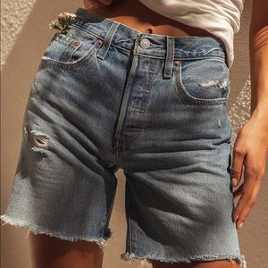 Levi’s Mid Thigh Distressed Denim Shorts